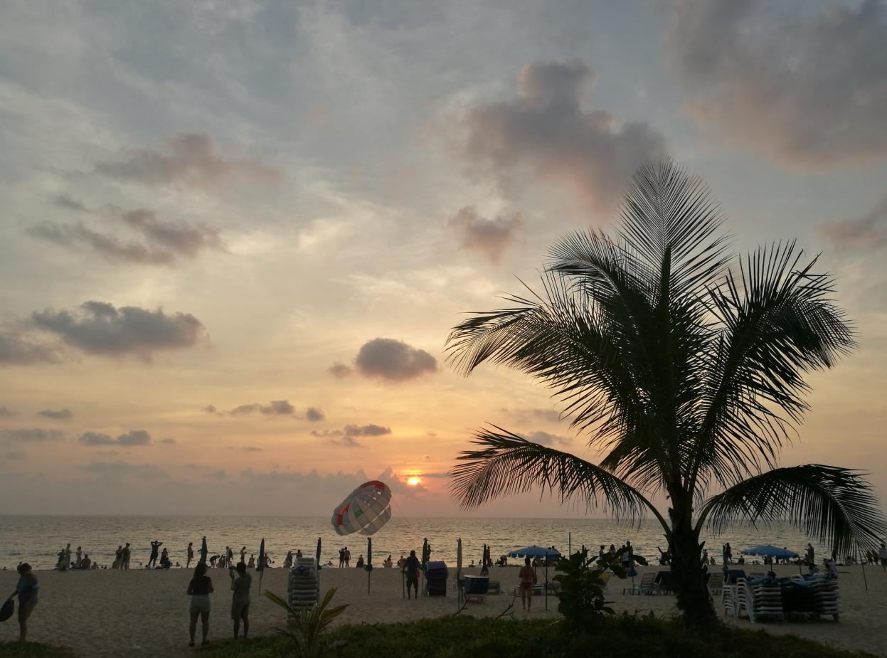 泰国普吉岛斯米兰岛旅游攻略,泰国旅游普吉岛的夏天皮皮岛浮潜