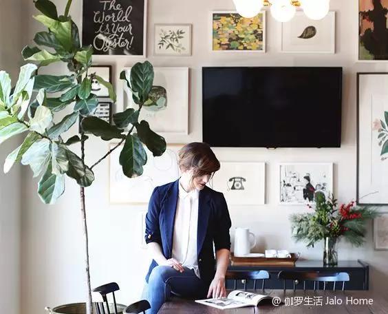 客厅可以有电视，但不该成为主角，它们可以摆成这样