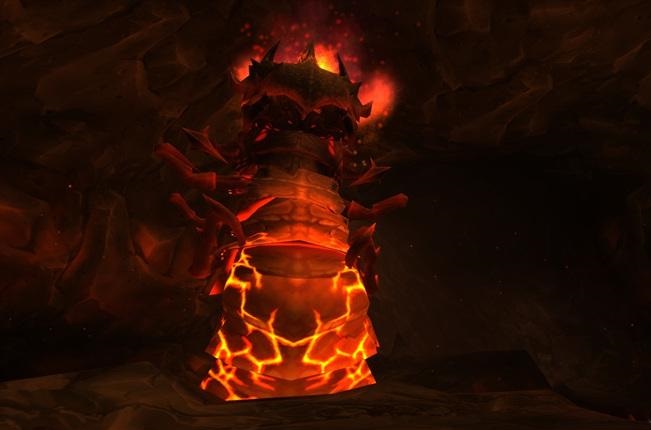 魔兽世界血色副本任务在哪里接,魔兽世界升级路上过渡装备怎么选