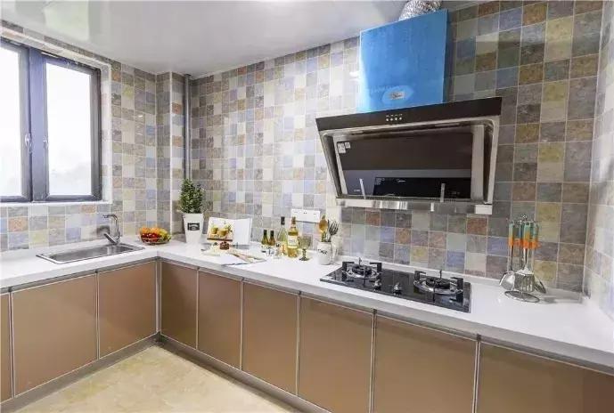 4000预算在长沙能租到啥房子,在长沙月薪多少可以买新车