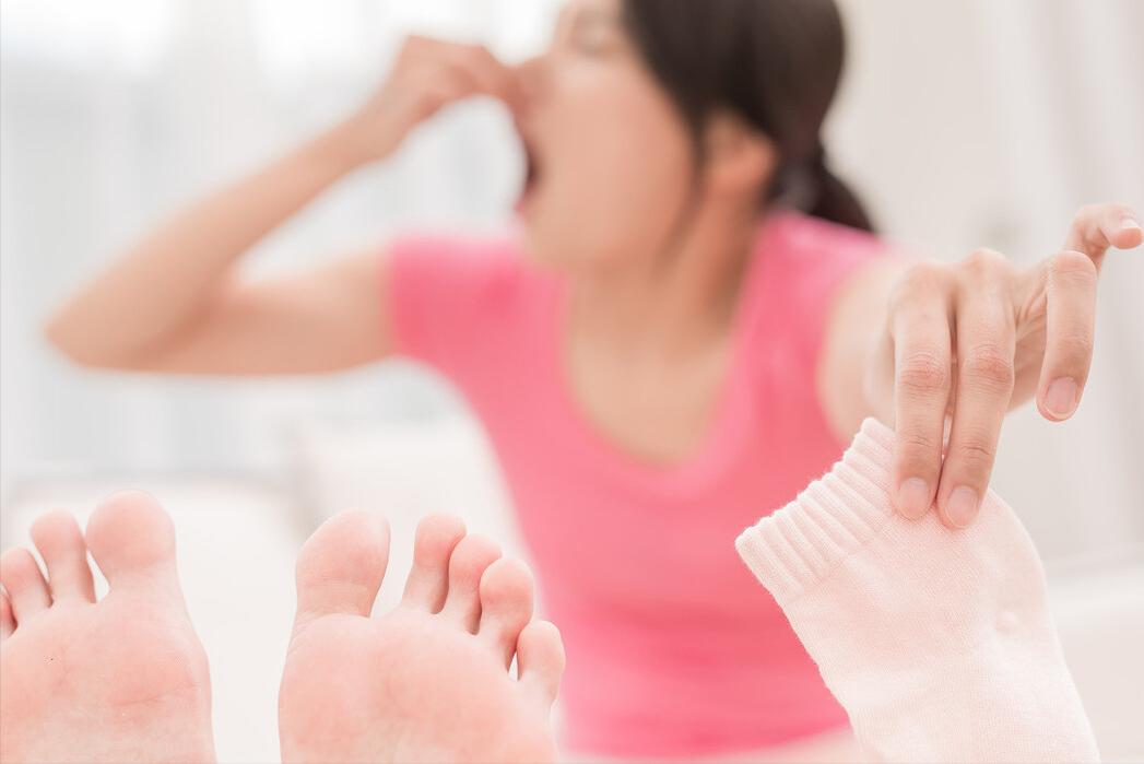 脚臭非常厉害用什么药物才能除根,脚臭用什么方法能抑制