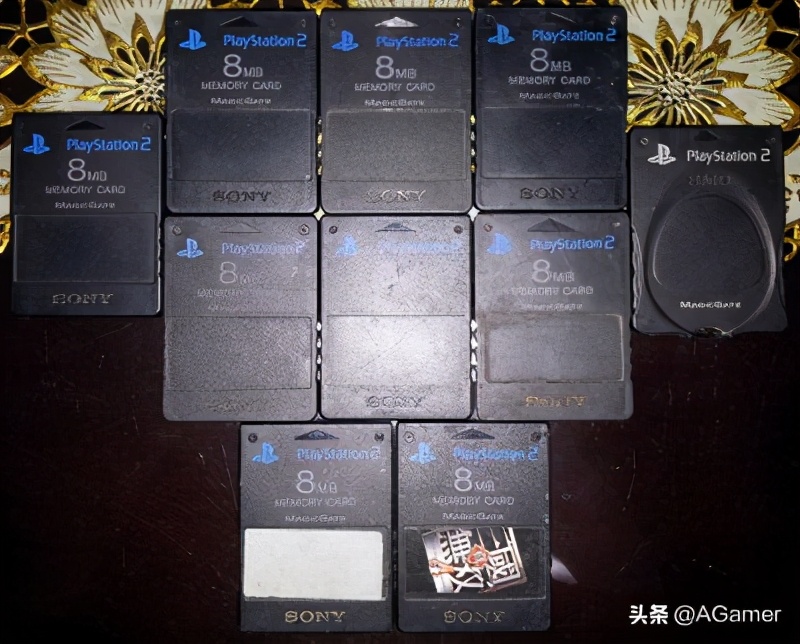 昏暗、破旧、嘈杂，却是老玩家的游戏天堂——被时代抛弃的包机房