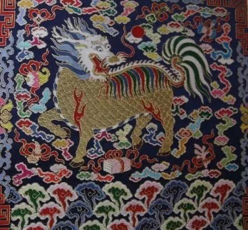 绫罗绸缎丝绢锦绸有什么区别,绫罗绸缎分别是什么面料哪样最好