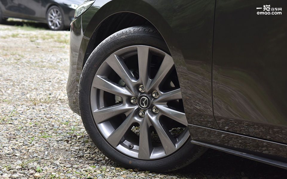 马自达3昂克赛拉1.5和2.0哪个更好,次世代马自达3昂克赛拉测评