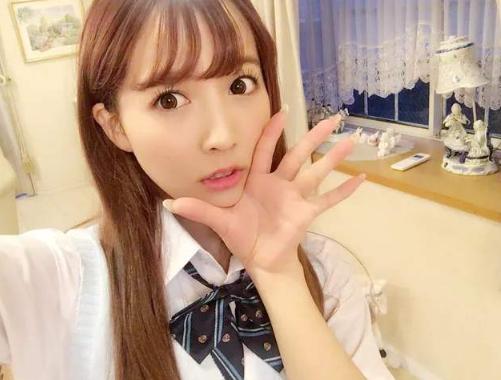 罗志祥台湾综艺和日本女嘉宾互动,罗志祥邀20位辣妹开泳池party