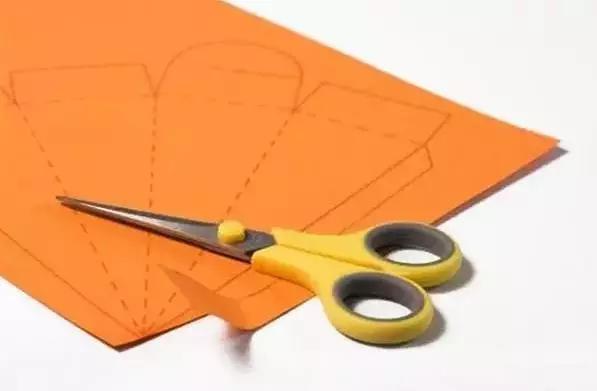 胡萝卜手工作品幼儿园简单教程,手工布艺胡萝卜制作过程图片