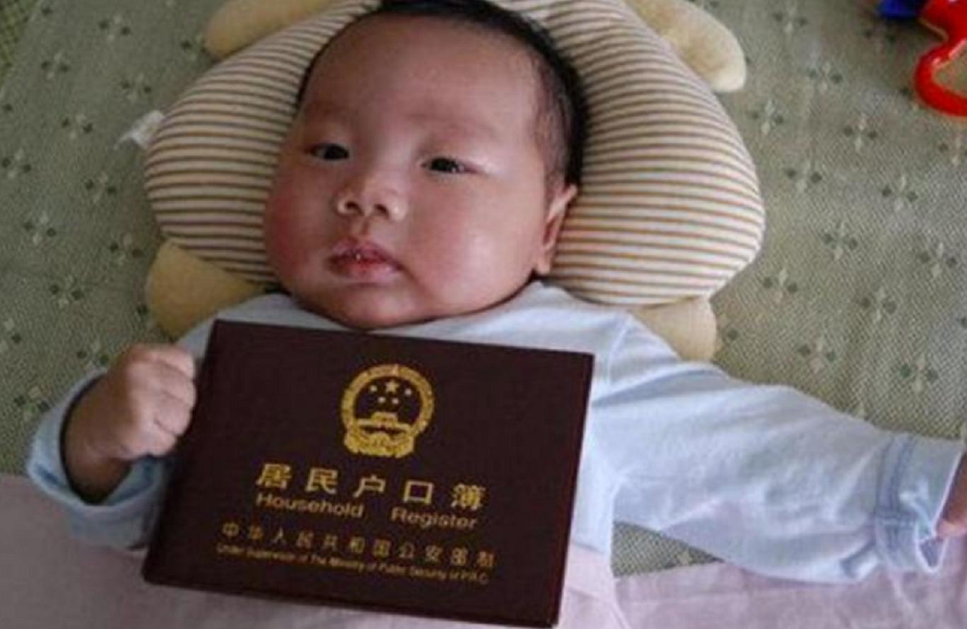 爸给儿子取名字,爸爸给孩子取名护士少写一笔