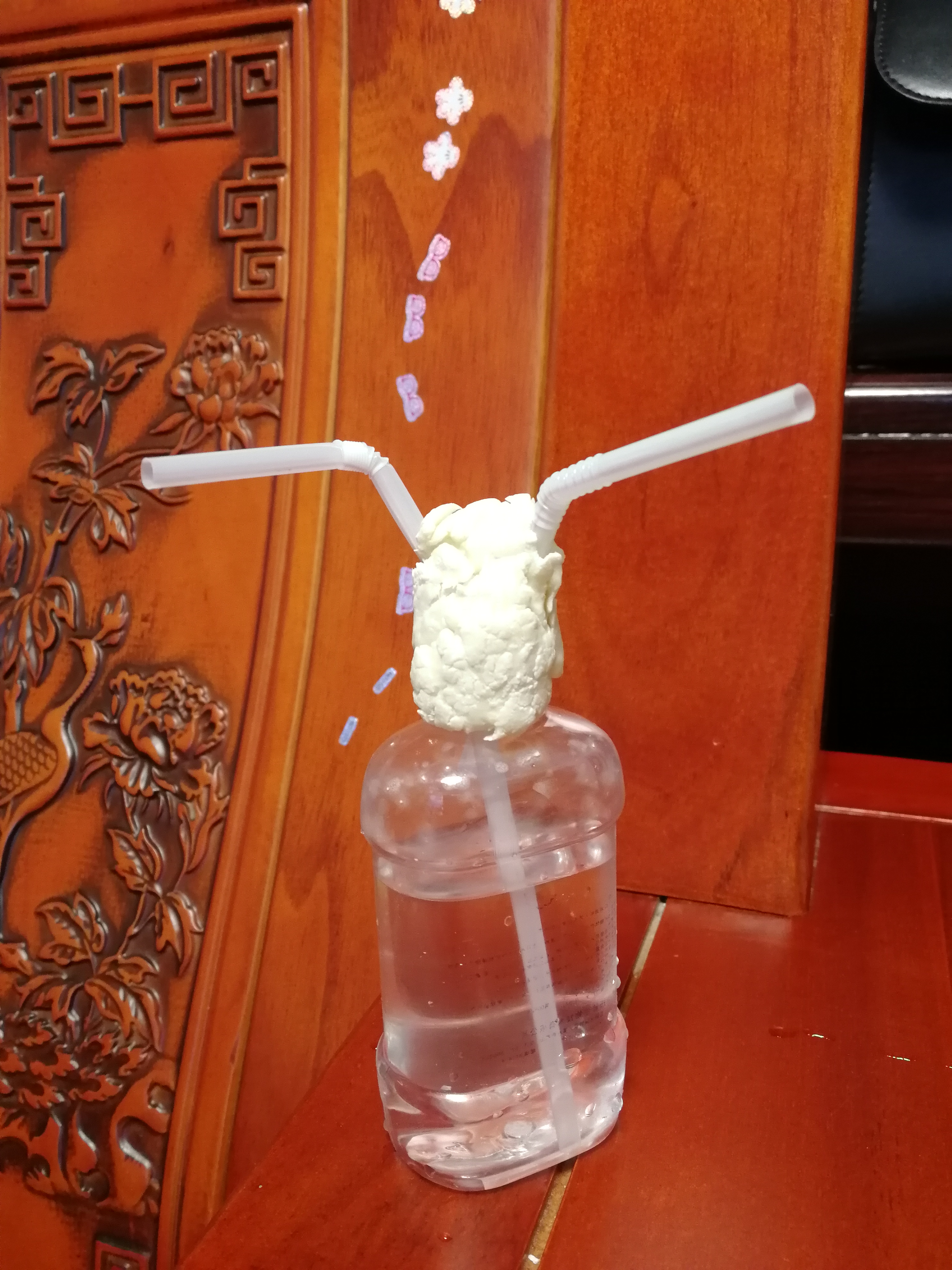 喷泉表演？也可以跟孩子一起来制作