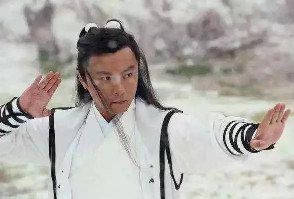 雅居乐?看上去有点难