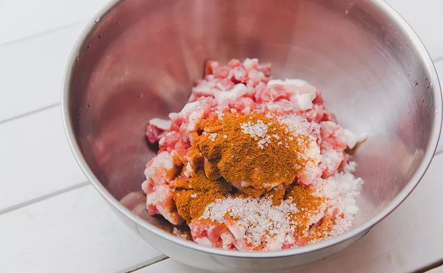 我终于对「自制香肠」下手了