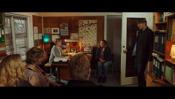 男子遭围殴毒打,男子多次被殴打