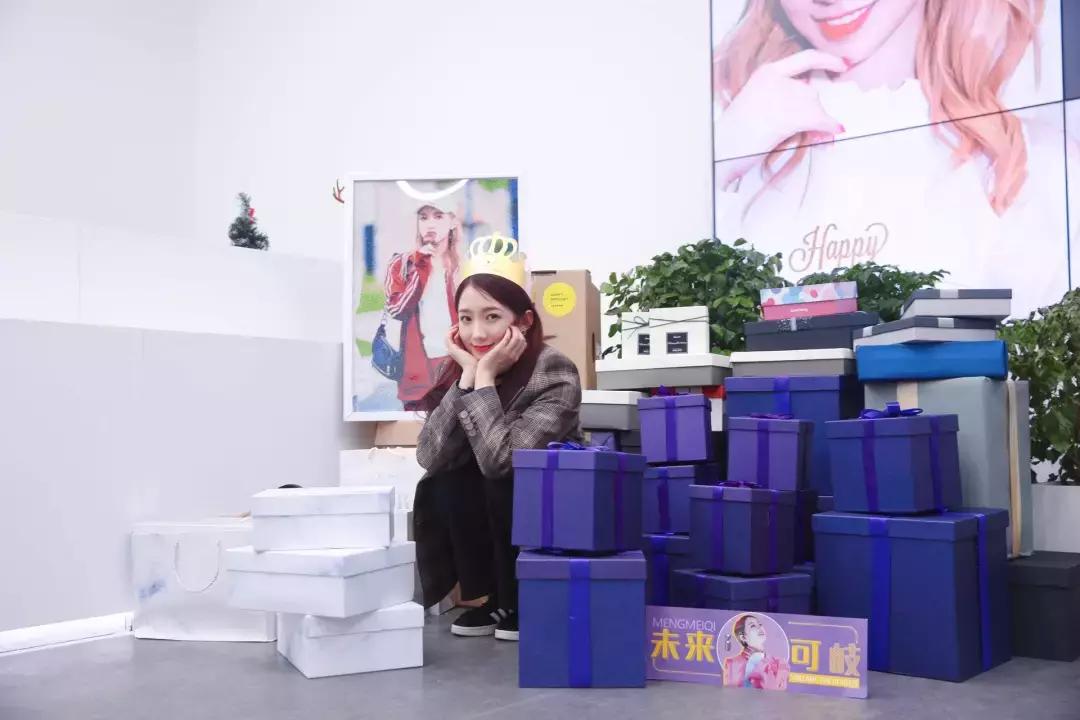 楗湀搴旀彺鍥鹃壌,楗湀濂冲瓙鍥鹃壌