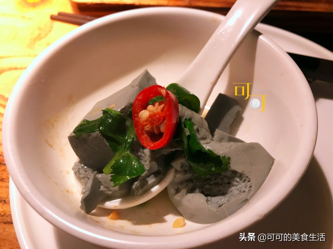 可可春节广西之旅:桂小厨里吃桂菜,4个人284元,最爱柠檬鸭