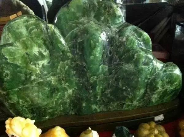 中国最稀有的玉石图片,中国各省珍稀玉石