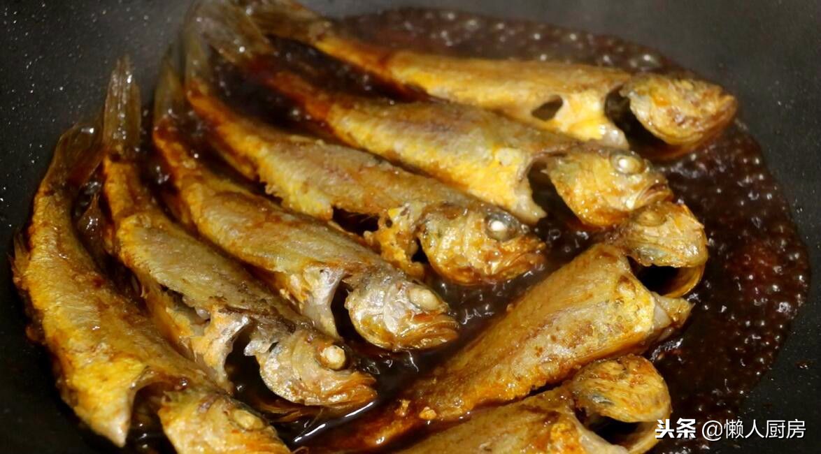 小黄鱼热锅煎鱼还是冷锅煎鱼好,冷冻小黄鱼怎么煎鱼