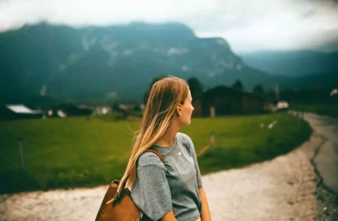 有了轻微抑郁症怎么治疗,抑郁症患者应该怎样做走出抑郁