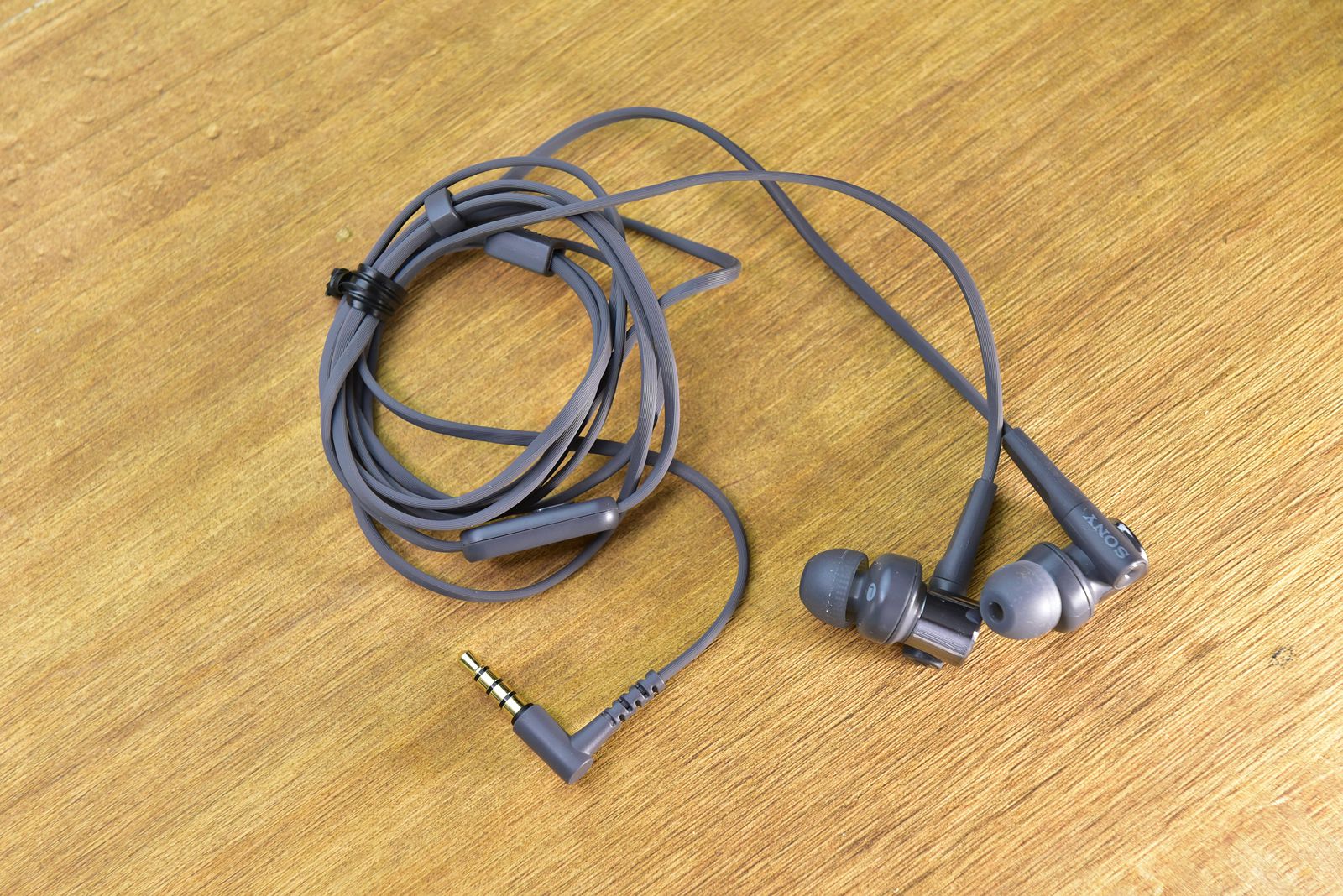 各品牌耳机音质对比beats,beats的音质好还是索尼的音质好