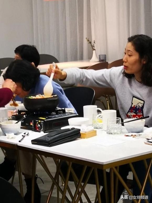 朱婷中餐吃什么,朱婷用餐