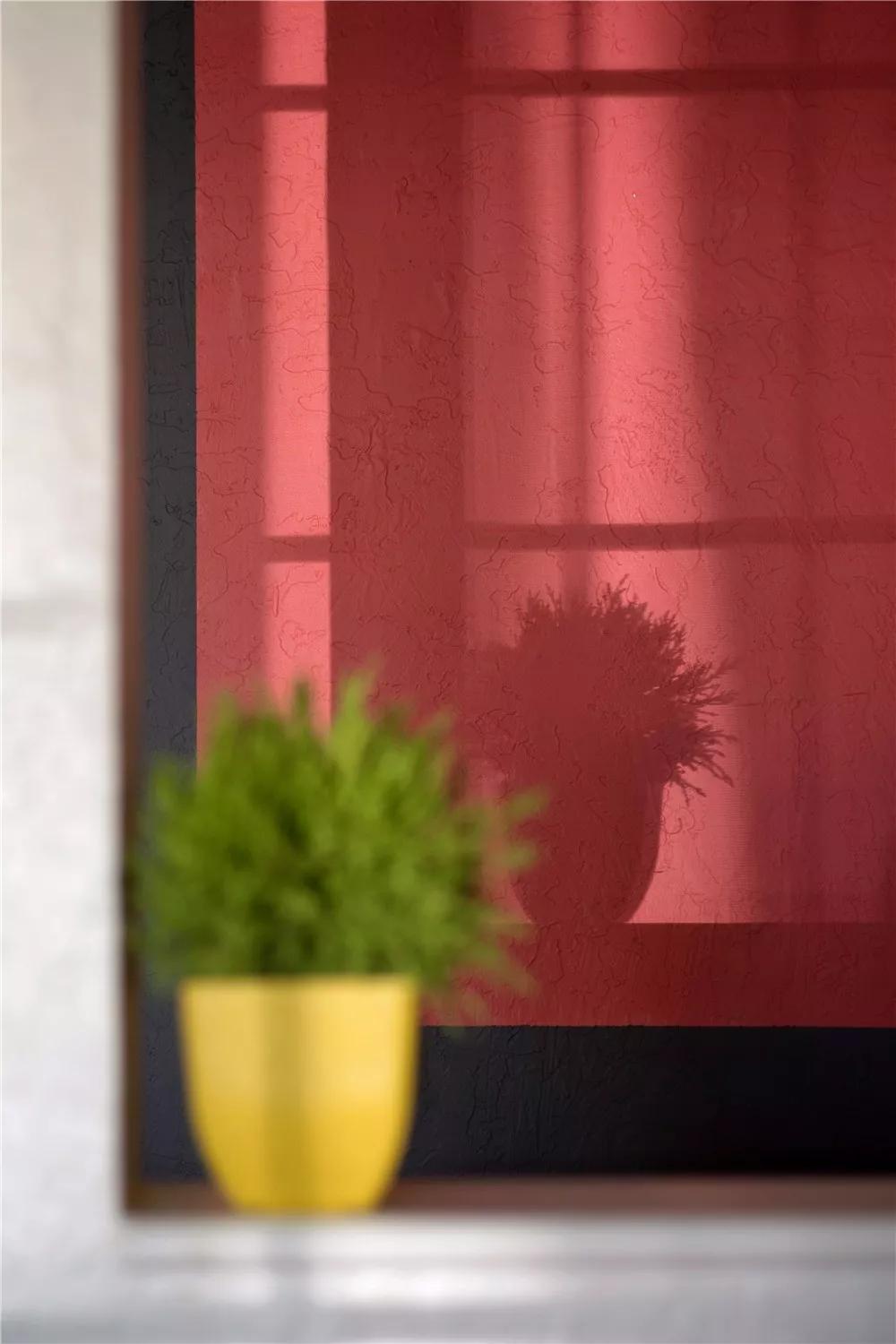 他一个人住,她一人独住100平复古房