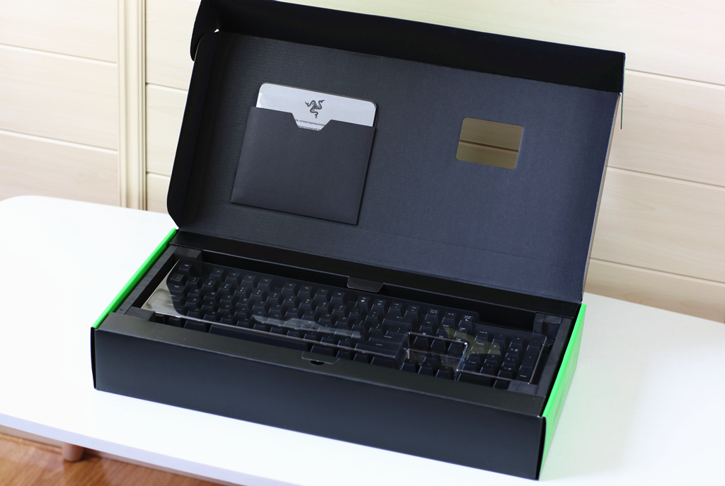 雷蛇黑寡妇蜘蛛标准版键盘怎么样,雷蛇黑寡妇v3键盘87键黄轴怎么样