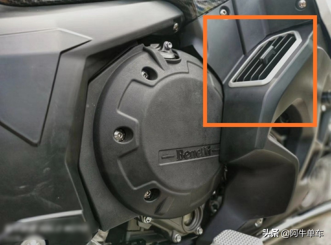 贝纳利1200巡航版vs国宾1250,春风1250trg贝纳利1200哪个更好