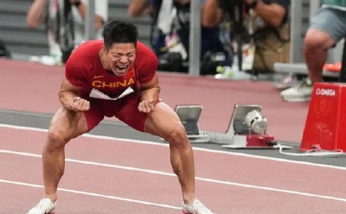 苏炳添100米决赛9秒98获第六名,6秒42苏炳添为中国短跑创造历史