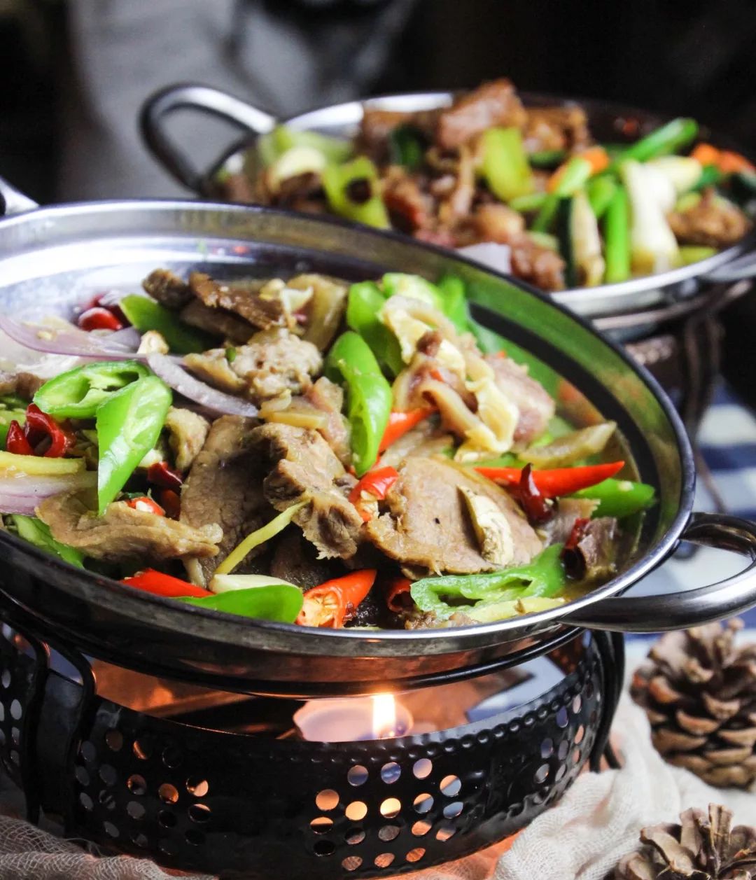 这家深藏在柳州磨滩路的扣子酒吧,扣子酒实在太好喝了