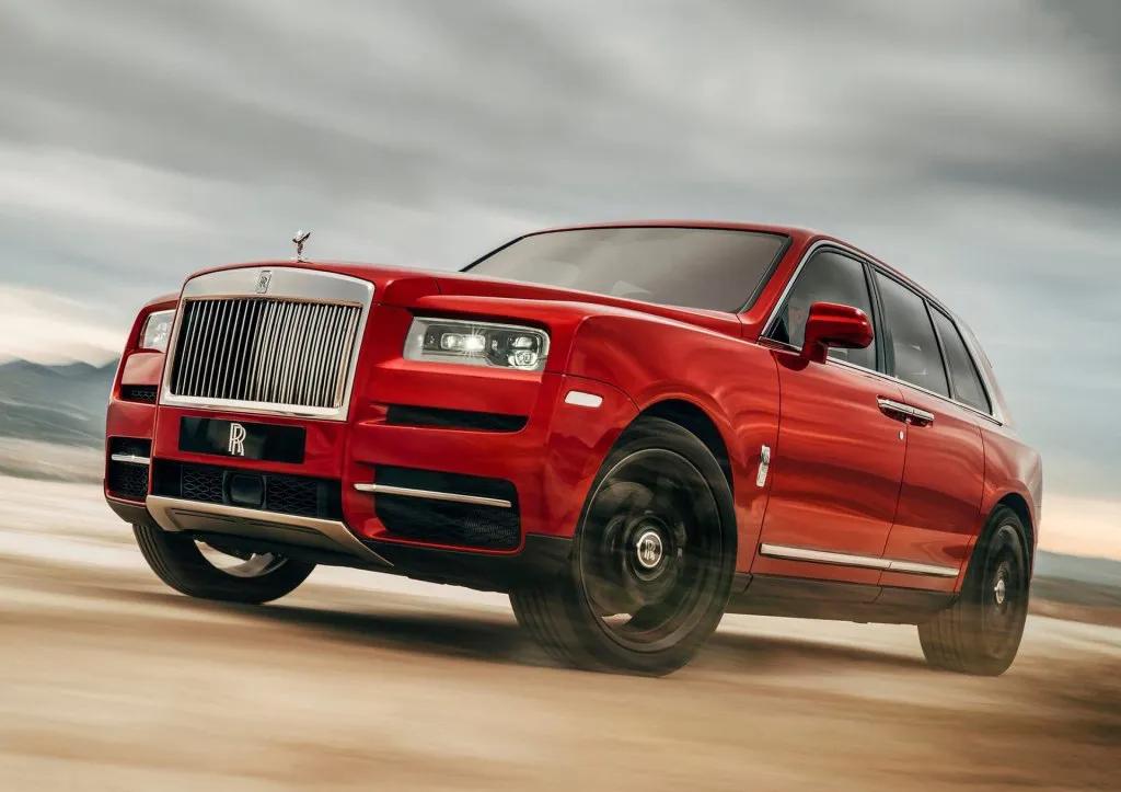 开法拉利拉法、保时捷918和迈凯伦p1的人都住啥样的豪宅？