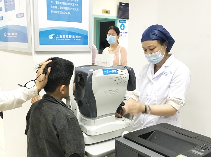 儿童眼科弱视专家推荐,上海新视界眼科医院陈培正