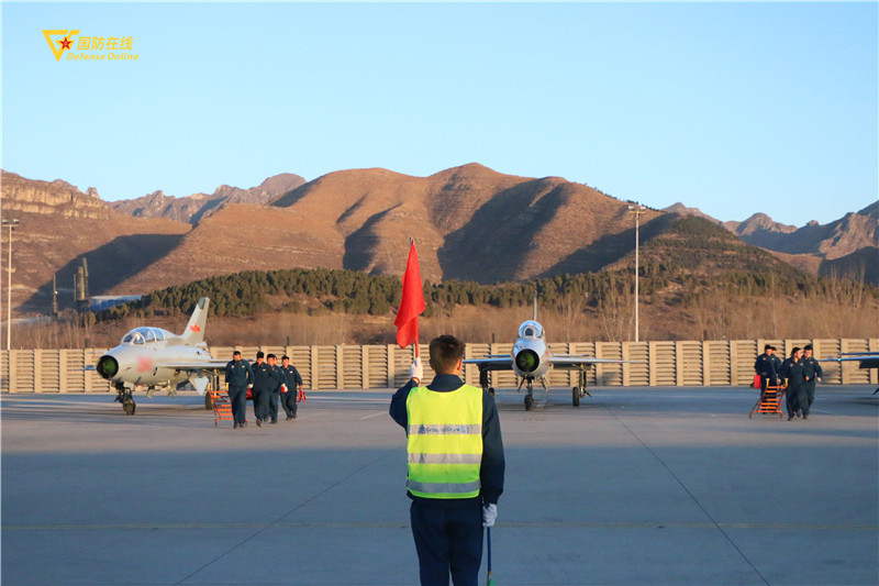 从A到Z！26个字母带你认识航空机务兵