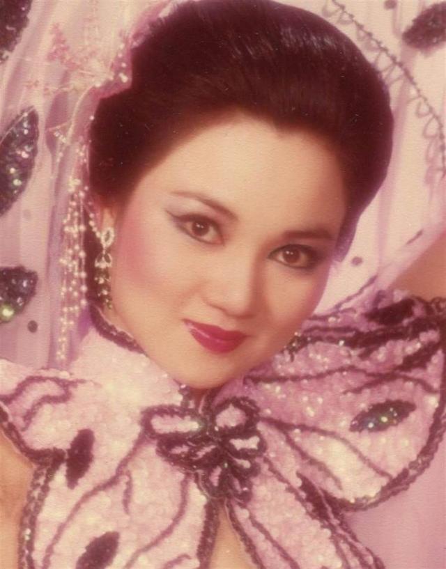 13养家18爆红，被日本丈夫家暴怀孕逃跑，独生女两次被绑遭撕票