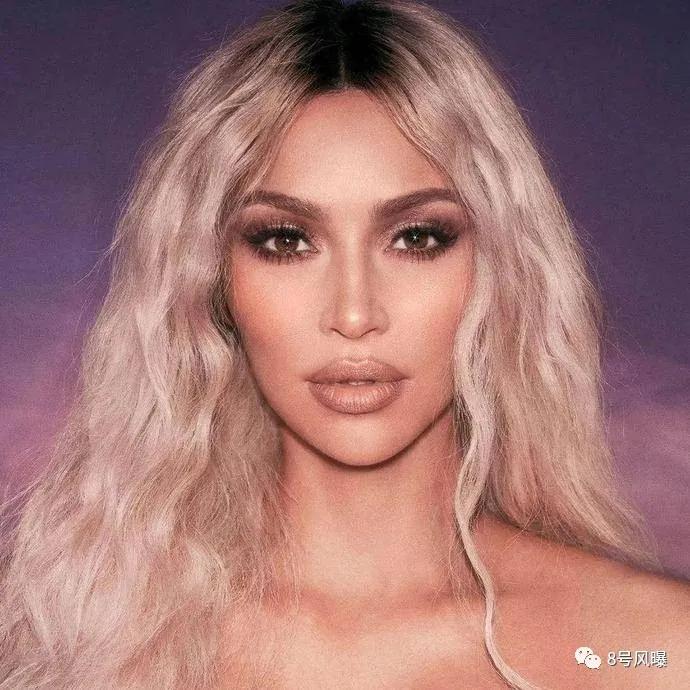 她们还在名媛群拼单，这位柜姐已经收服了世界顶级海王