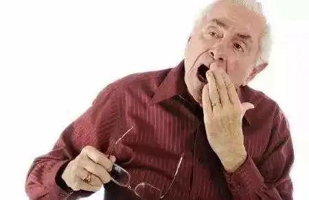 老年人血栓是怎么治疗,老年人血栓是怎么形成的呢