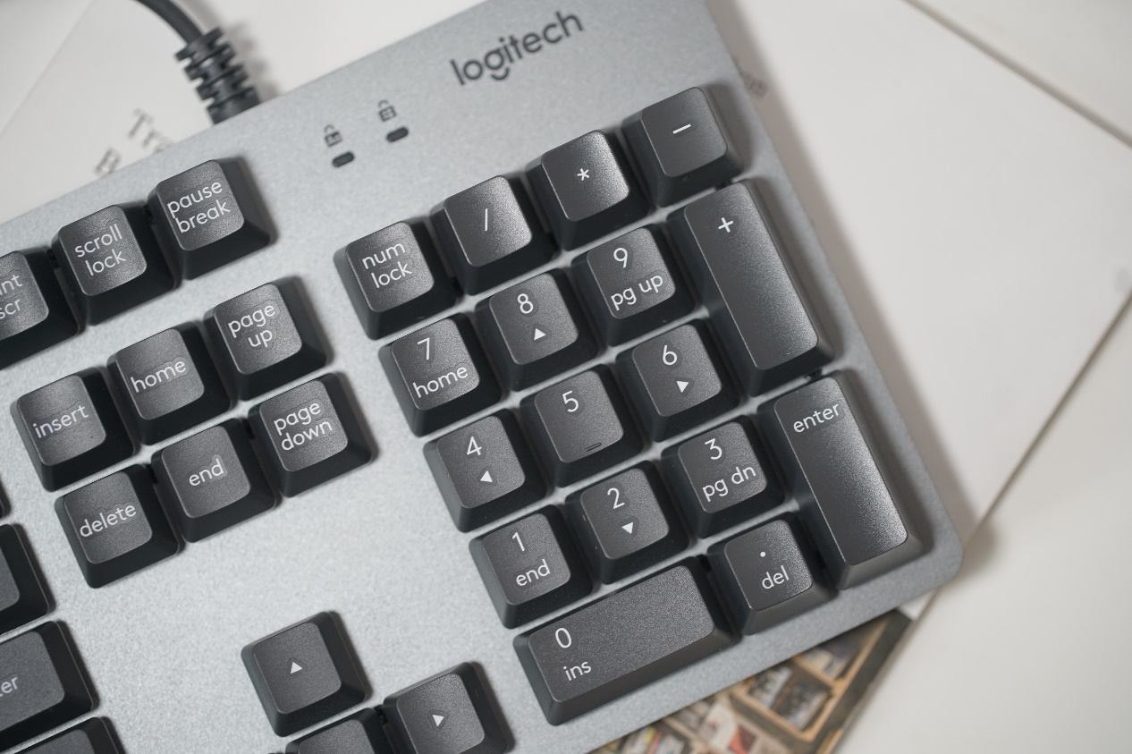罗技入门办公键盘测评,舒适的键盘