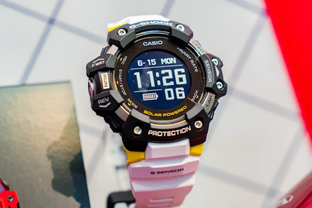 徐家汇绅士节|潮牌“惠”聚！低至5折！男神养成一步到位~