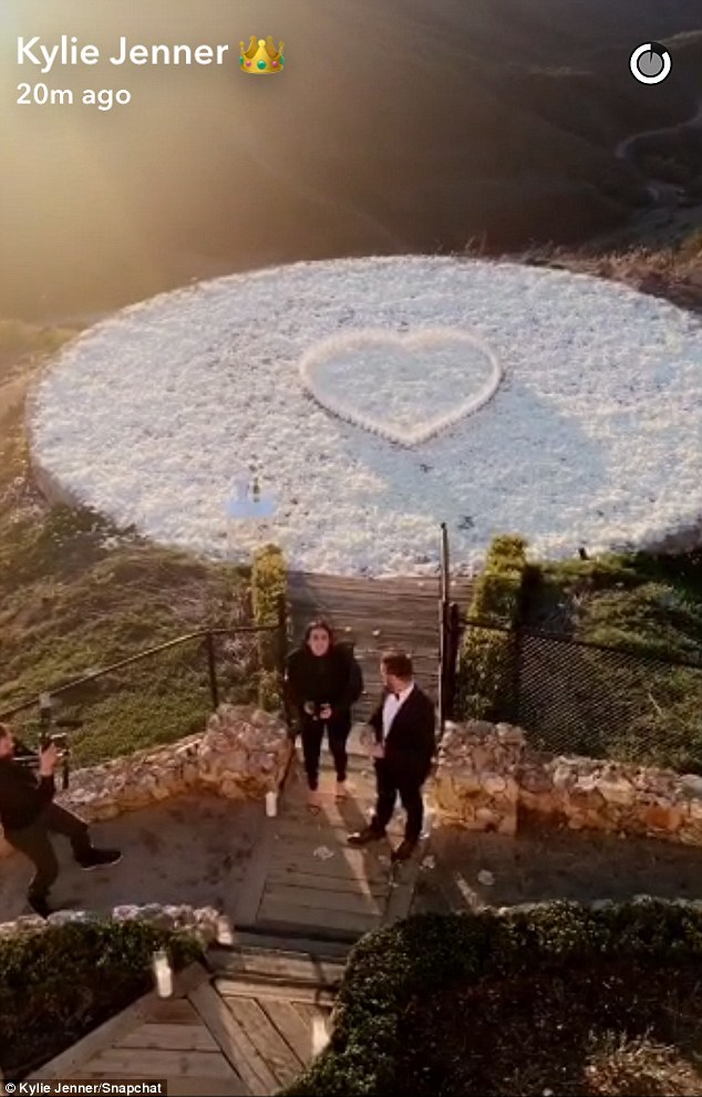 给卡戴珊当助理,卡戴珊助理帮忙整理