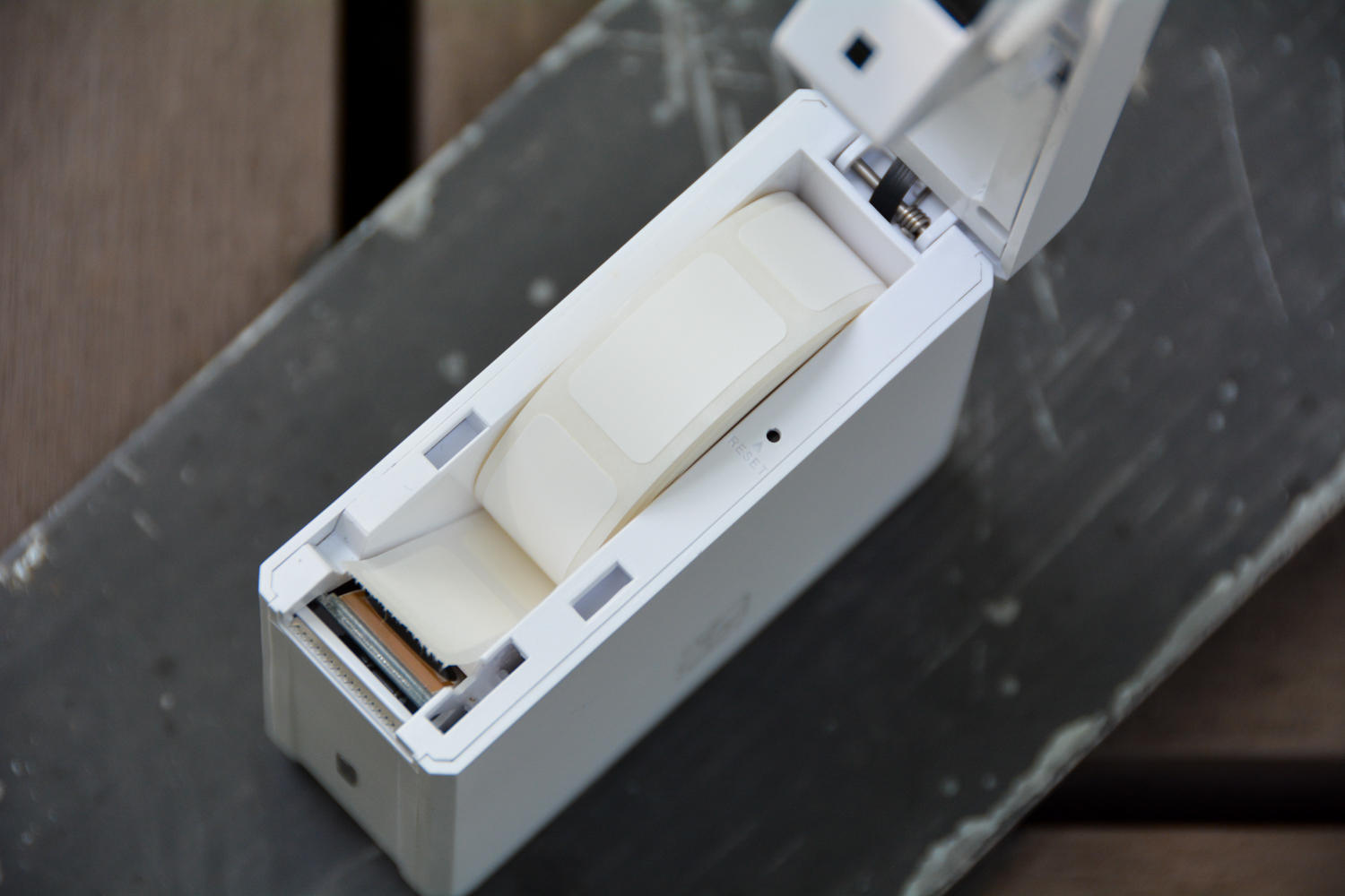 手持便携标签打印机价格,迷你透明不干胶标签打印机