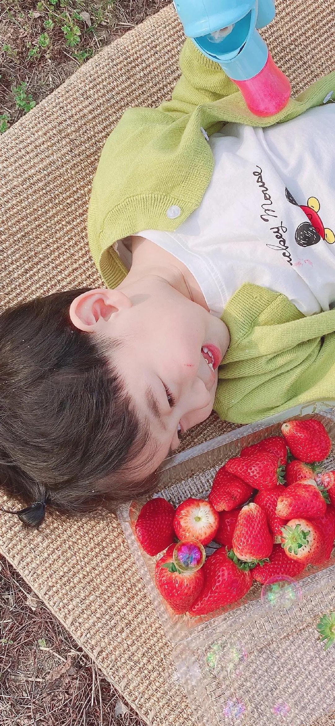 可爱萌娃壁纸高清无水印,可爱萌娃壁纸抖音