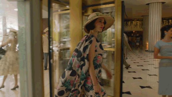 经典电影复古衣服,电影经典时装造型