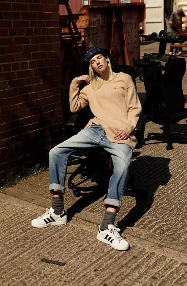 欧阳娜娜同款潮流品牌,欧阳娜娜同款联名卫衣