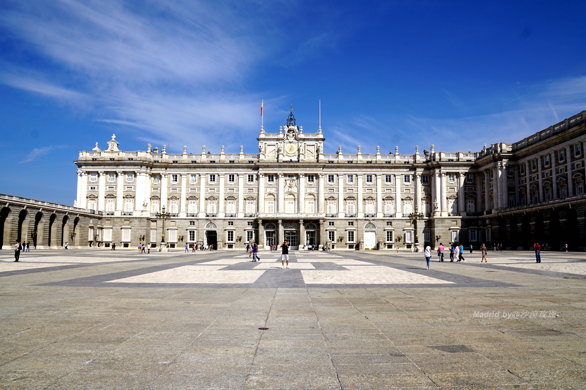 仿造凡尔赛宫的欧洲第三大王宫,两代国王的华丽梦想