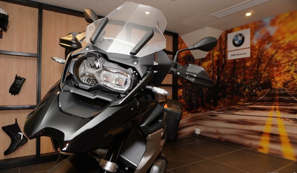 宝马r1250gs探险版能跑多快,宝马r1250gs探险版座高展示