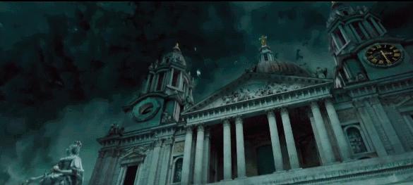 黑暗风格的超级英雄电影,适合迷茫时看的超级英雄电影