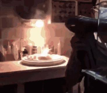 辛芷蕾发型是剪出来还是烫出来的,辛芷蕾的发型剪出来的效果