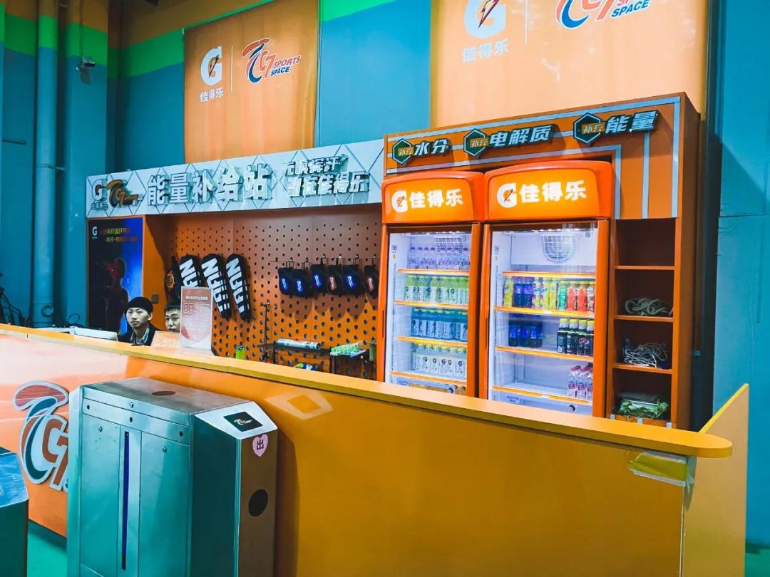 生命在于运动徒步探幽放松心情,亲子一站式运动中心探店