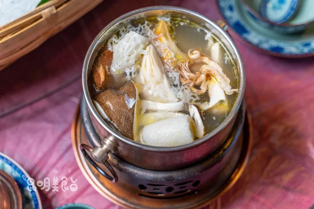 昆明高原明珠牛头宴,昆明附近哪里有世外桃源