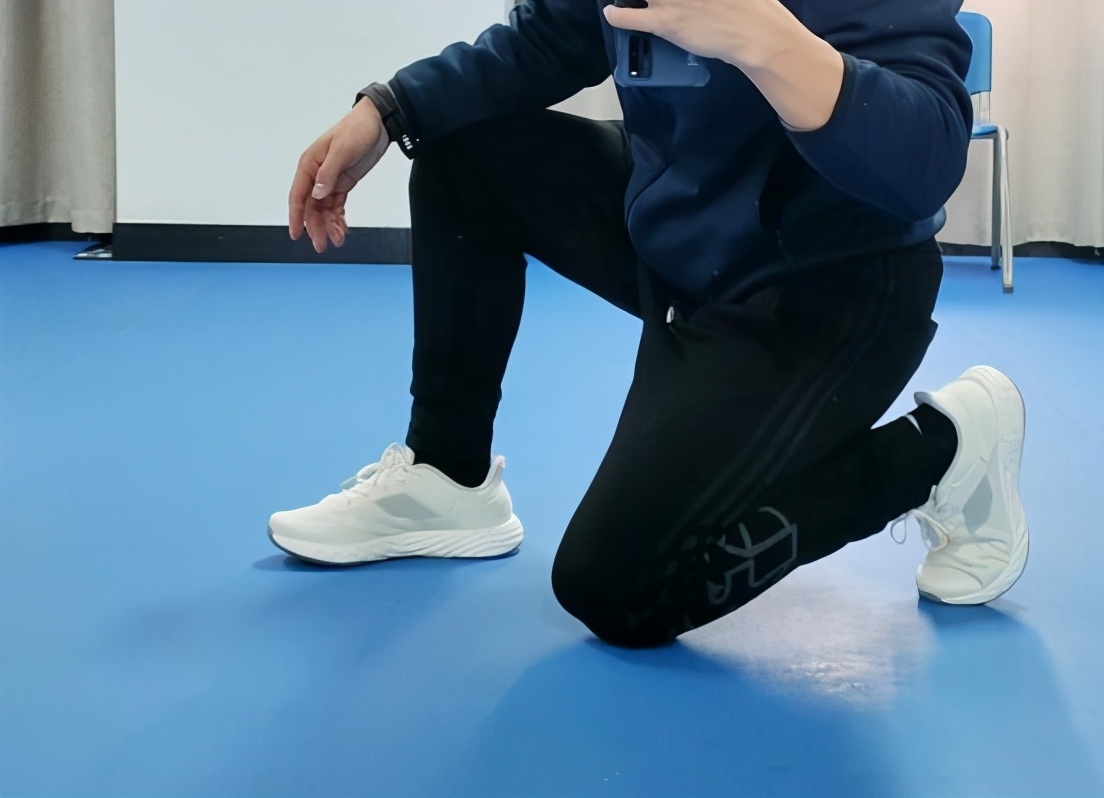 走路轻软跑步双弹颜值时尚，OneMix逍遥游休闲跑鞋实测