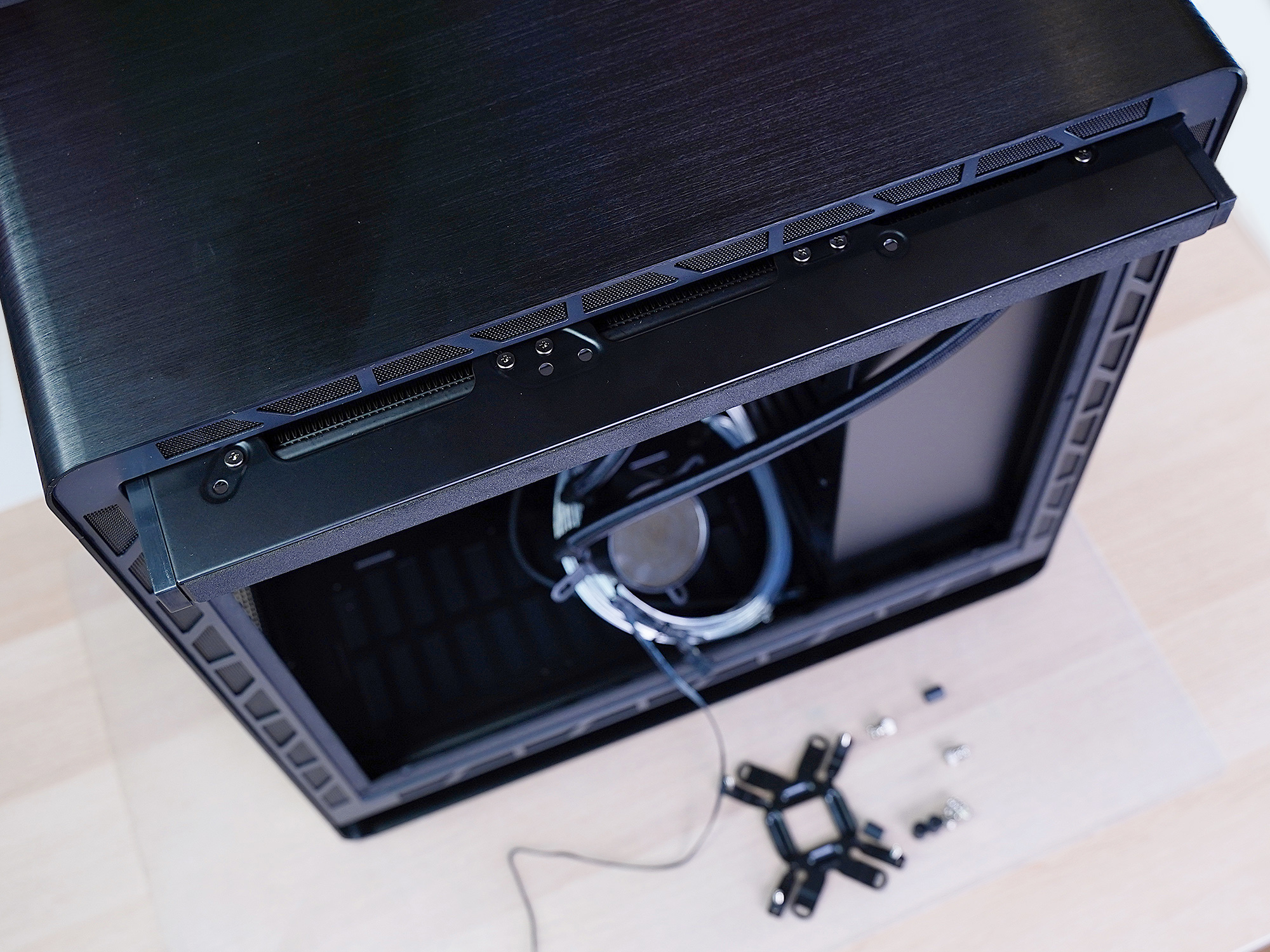 黑硬的外壳，粉嫩的内芯，全能型PC畅玩《永劫无间》的江湖世界