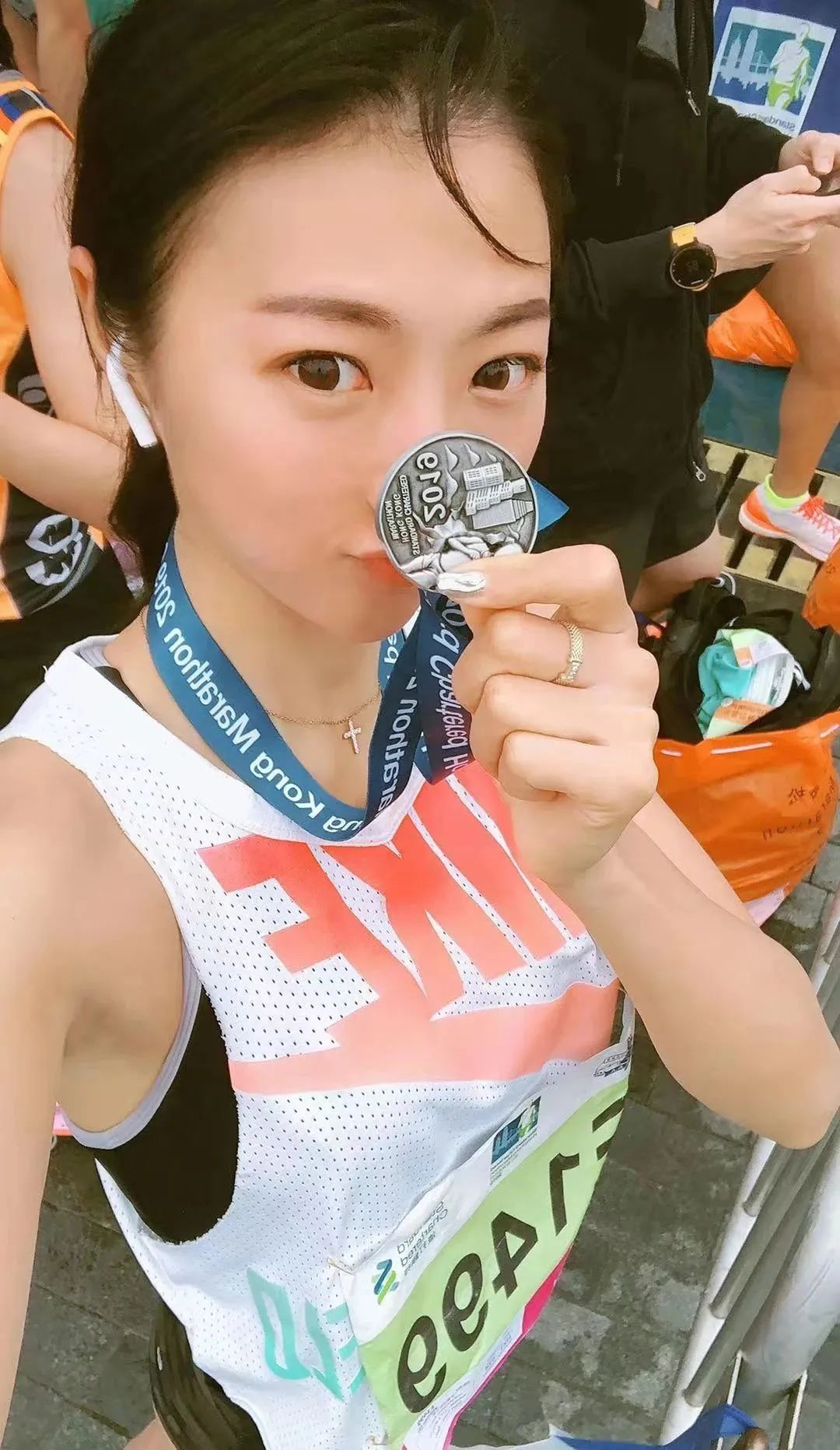 圈粉百万的身材到底有多性感？翘臀女神一张泳照告诉你