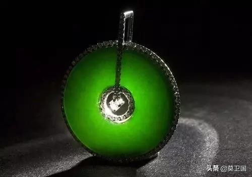 墨翠和墨玉原石怎么区分,黑色岫玉和墨翠怎么分辨真假